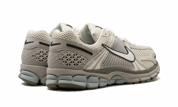 Air Zoom Vomero 5 "Light Orewood Brown" - Image 3
