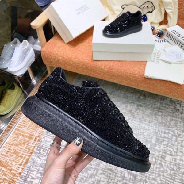 Alexander McQueen Oversized Sneaker in Black EU35 - EU45