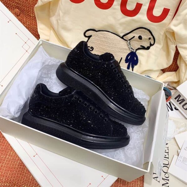 Alexander McQueen Oversized Sneaker in Black EU35 - EU45 - Image 2