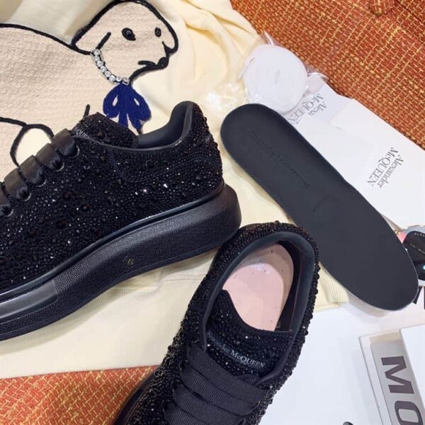 Alexander McQueen Oversized Sneaker in Black EU35 - EU45 - Image 6