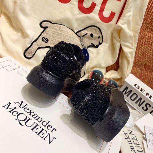 Alexander McQueen Oversized Sneaker in Black EU35 - EU45 - Image 4