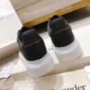 Alexander McQueen Oversized Sneaker in Black/white EU35 - EU45