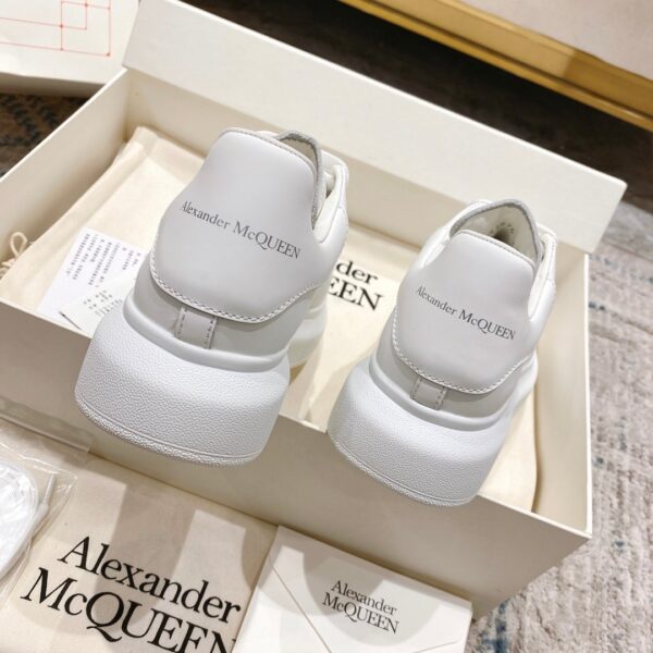 Alexander McQueen Oversized Sneaker in White EU35 - EU45 - Image 8