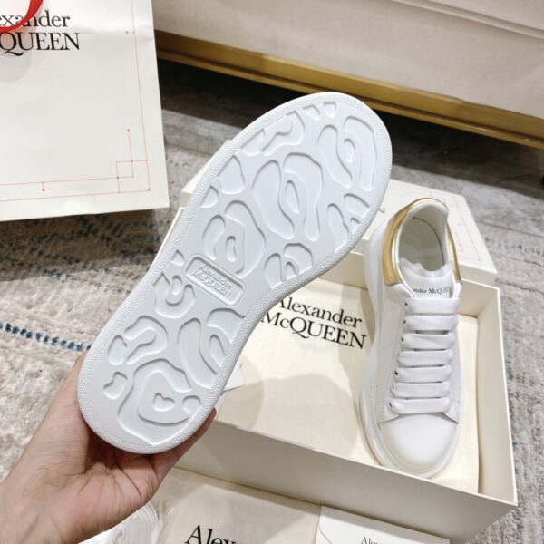 Alexander McQueen Oversized Sneaker in White/gold EU35 - EU45 - Image 3