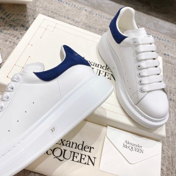 Alexander McQueen Oversized Sneaker in White/paris Blue EU35 - EU45 - Image 3