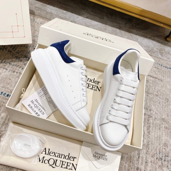 Alexander McQueen Oversized Sneaker in White/paris Blue EU35 - EU45 - Image 5