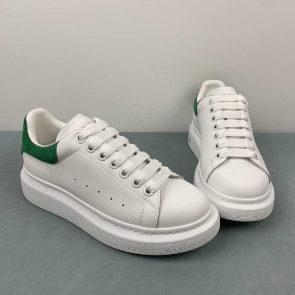 Alexander McQueen Oversized Sneaker Lake Blue - Image 4
