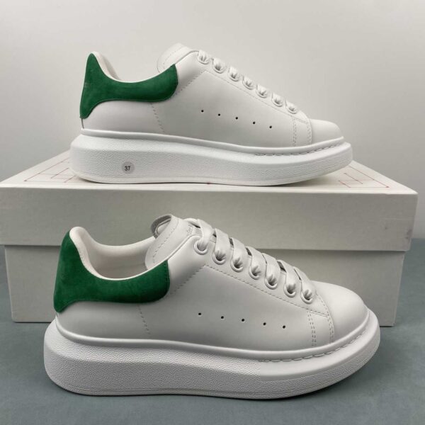 Alexander McQueen Oversized Sneaker Lake Blue - Image 3