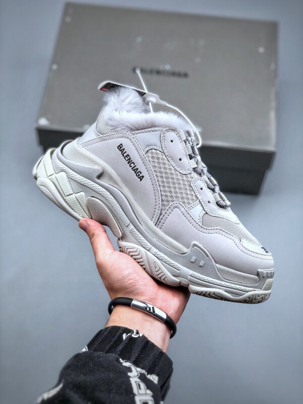 Balenciaga Triple S Grey Low-top Sneakers
