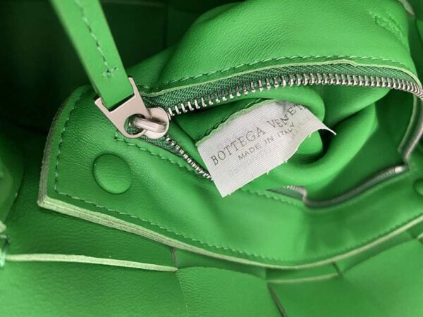 Bottega Veneta Cassette Crossbody Grass - Image 9