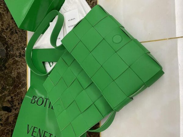 Bottega Veneta Cassette Crossbody Grass - Image 7