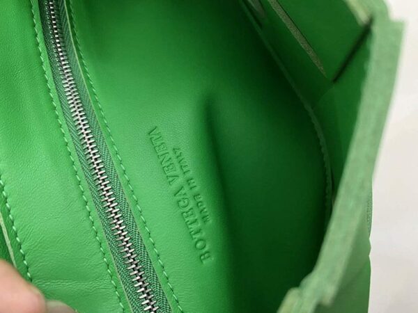 Bottega Veneta Cassette Crossbody Grass - Image 10