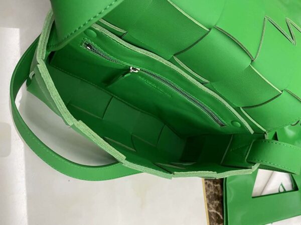 Bottega Veneta Cassette Crossbody Grass - Image 8