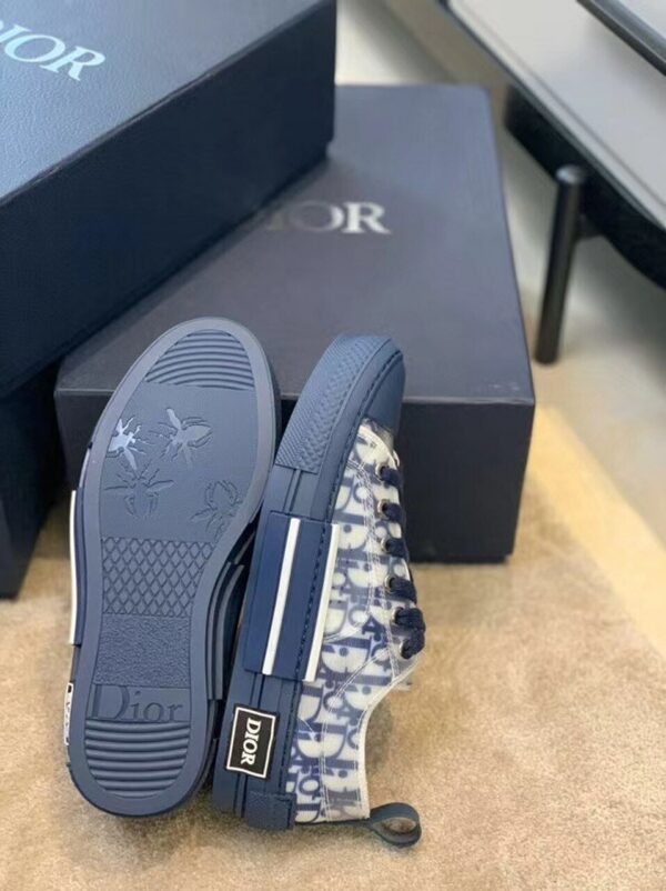 Christian Dior B23 Oblique SneakersLow-Top Sneaker Spring /Summer Collection Navy Blue - Image 8