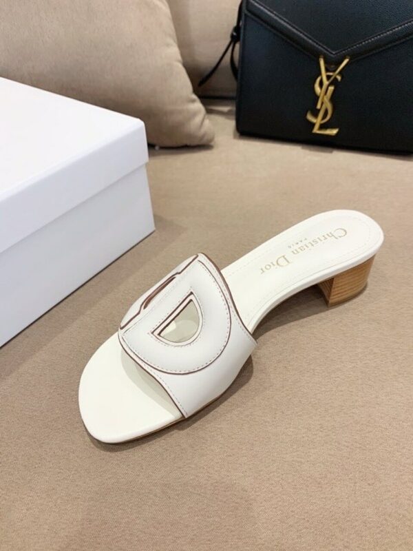 Christian Dior CD Logo MulesSpring /Summer 2020 Collection, White - Image 3