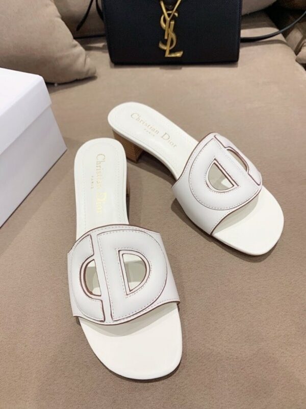 Christian Dior CD Logo MulesSpring /Summer 2020 Collection, White - Image 6