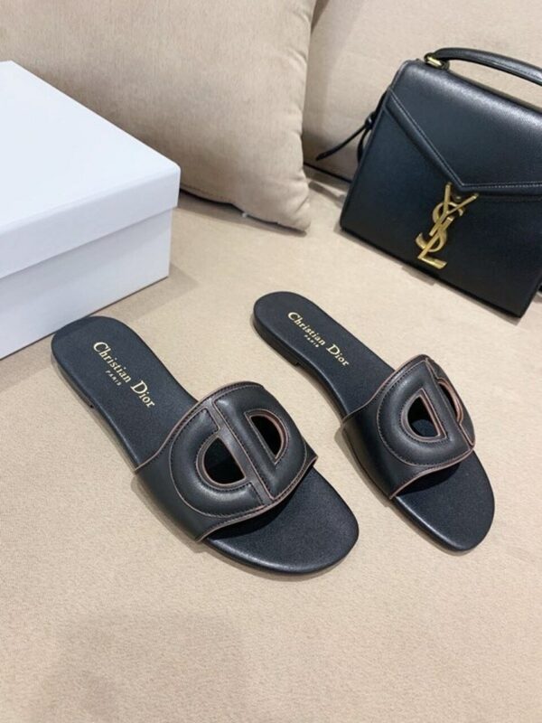Christian Dior CD Logo SandalsSpring /Summer 2020 Collection, Black - Image 4