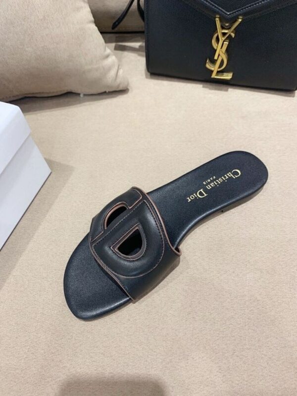 Christian Dior CD Logo SandalsSpring /Summer 2020 Collection, Black - Image 8