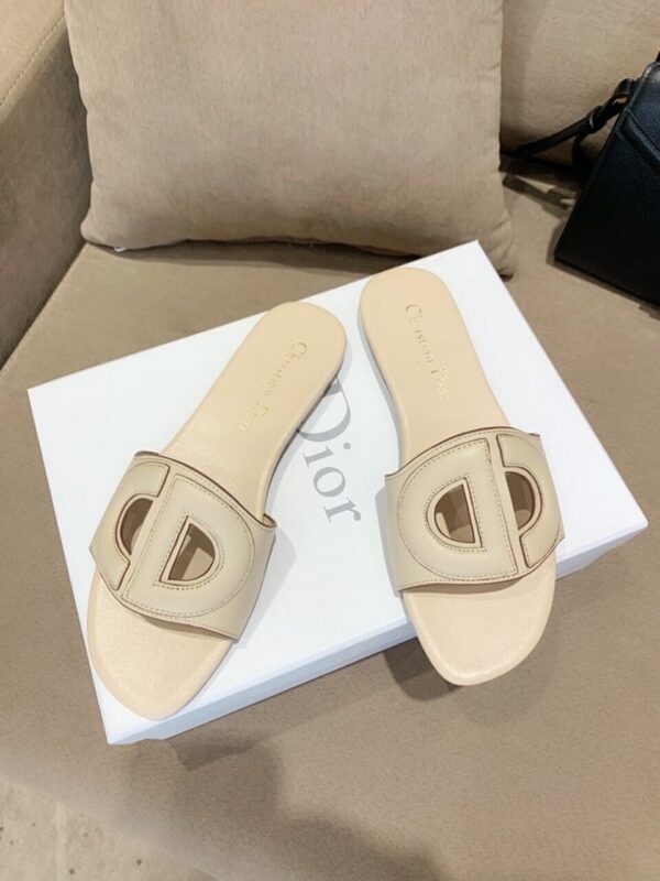 Christian Dior CD Logo SandalsSpring /Summer 2020 Collection, Off White - Image 5