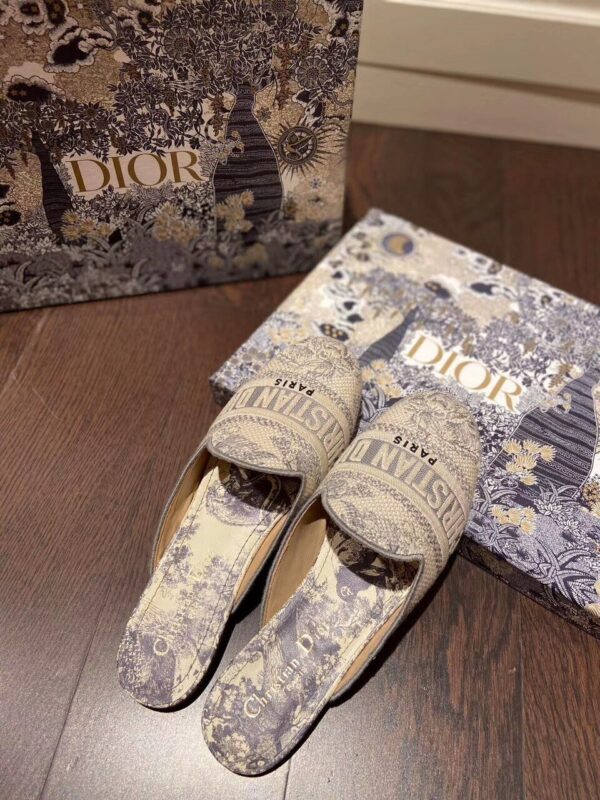 Christian Dior Dior Off Mule Slippers Embroidered CottonSpring /Summer 2020 Collection, Grey /Ecru - Image 4
