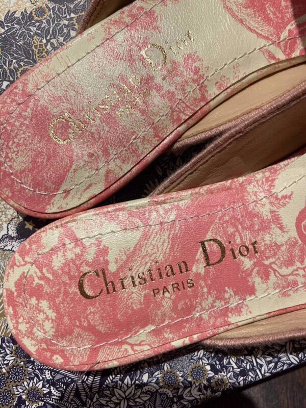 Christian Dior Dior Off Mule Slippers Embroidered CottonSpring /Summer 2020 Collection, Pink /Ecru - Image 8