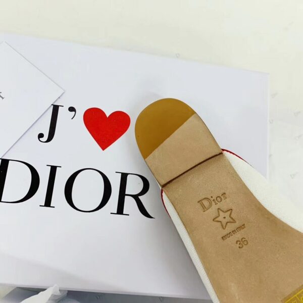 Christian Dior DiorAmour Mules Chinese Valentine Edition Spring /Summer 2019 Collection, White - Image 4