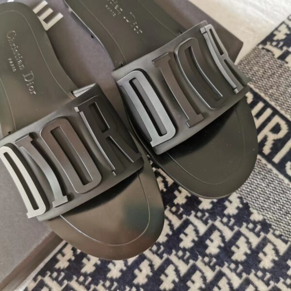 Christian Dior Diorevolution Matte Logo SlippersSpring /Summer 2020 Collection, Black - Image 6