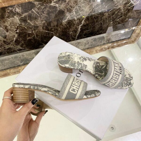 Christian Dior Dway Mules in Embroidered CottonSpring /Summer Collection Grey - Image 4