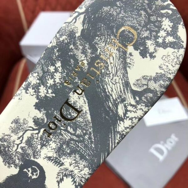Christian Dior Dway Sandals in Embroidered CottonSpring /Summer 2020 Collection, Grey - Image 6