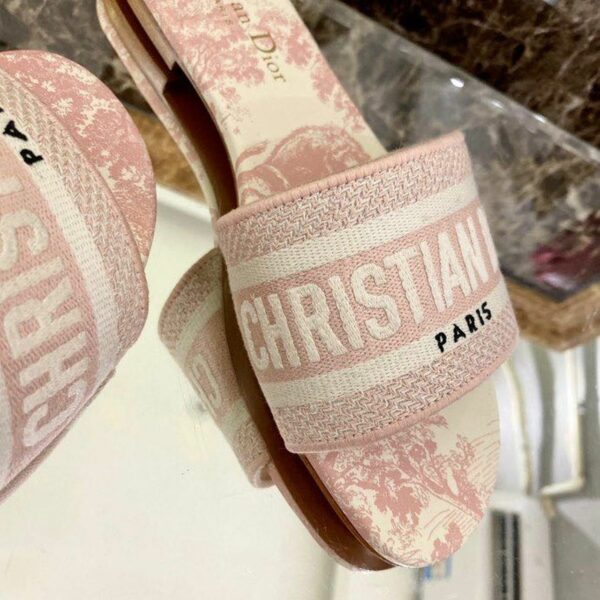 Christian Dior Dway Sandals in Embroidered CottonSpring /Summer 2020 Collection, Light Pink - Image 6
