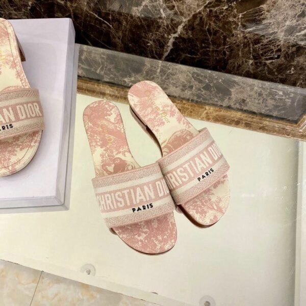 Christian Dior Dway Sandals in Embroidered CottonSpring /Summer 2020 Collection, Light Pink - Image 2