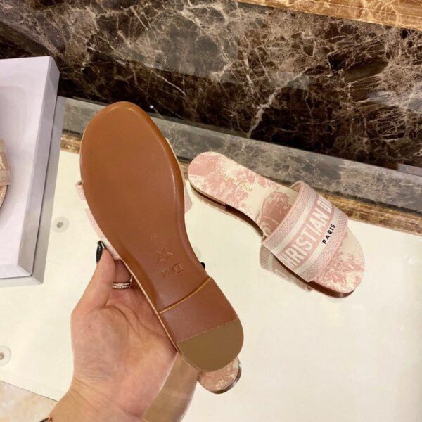 Christian Dior Dway Sandals in Embroidered CottonSpring /Summer 2020 Collection, Light Pink - Image 4