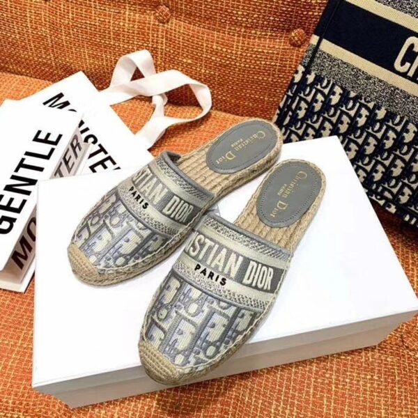 Christian Dior Oblique Espadrille SlippersSpring /Summer 2020 Collection, Grey - Image 5