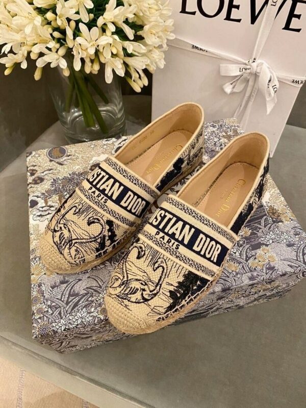 Christian Dior Tiger Toile de Jouy EspadrillesSpring /Summer 2020 Collection, Navy /Beige - Image 2