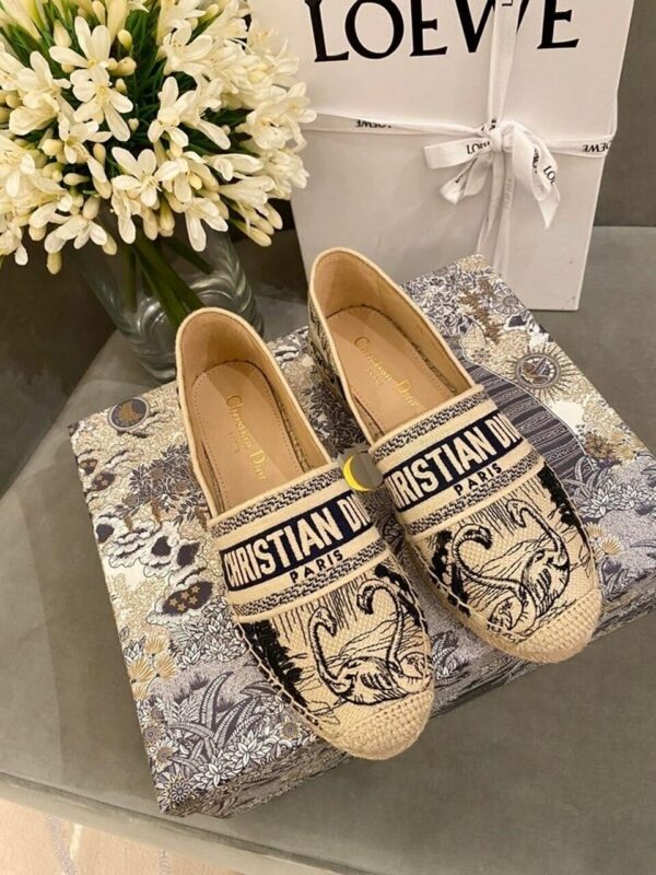 Christian Dior Tiger Toile de Jouy EspadrillesSpring /Summer 2020 Collection, Navy /Beige - Image 5