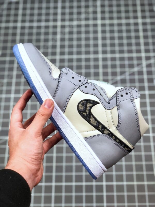 Dioor x Air Jordan 1White and Grey - Image 2