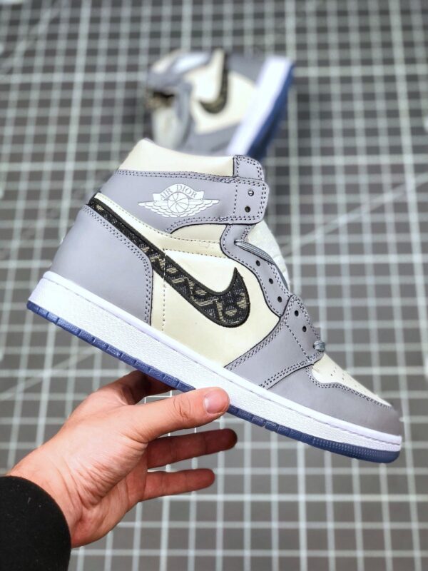 Dioor x Air Jordan 1White and Grey - Image 3
