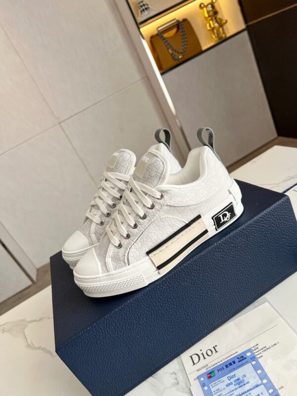 Dior B23 Low Dior Oblique sneaker - Image 3