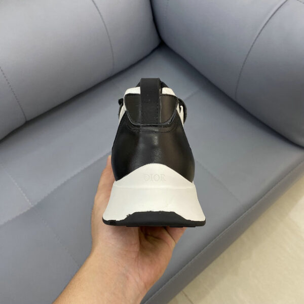 Dior B25 Oblique Runner Sneaker Black - Image 3