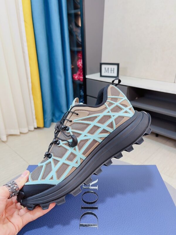Dior B31 Runner Sneaker Khaki And Turquoise EU 38 - EU 44 - Image 4