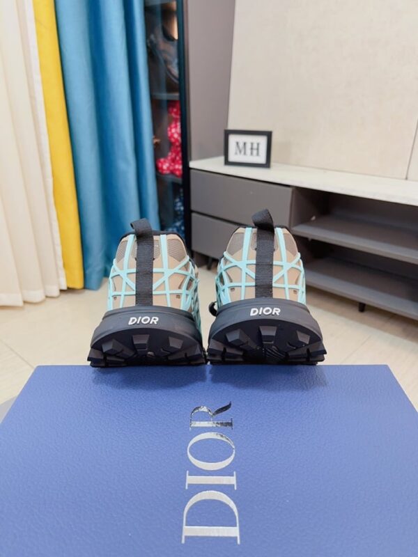 Dior B31 Runner Sneaker Khaki And Turquoise EU 38 - EU 44 - Image 8