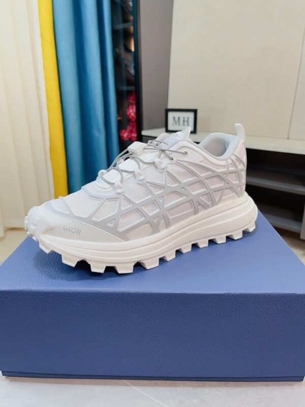 Dior B31 Runner Sneaker White And Gray EU 38 - EU 44 - Image 2