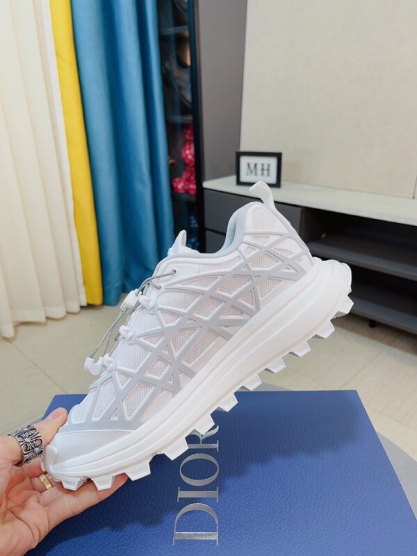 Dior B31 Runner Sneaker White And Gray EU 38 - EU 44 - Image 4