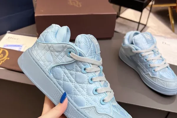 Dior Sneaker Light Blue Custom - Image 2