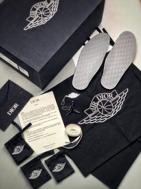 Dior x Air Jordan 1 High OG Wolf Grey/Sail-Photon Dust-White CN8607-002 - Image 6