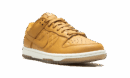 DUNK LO MNS WMNS "Quilted Wheat"