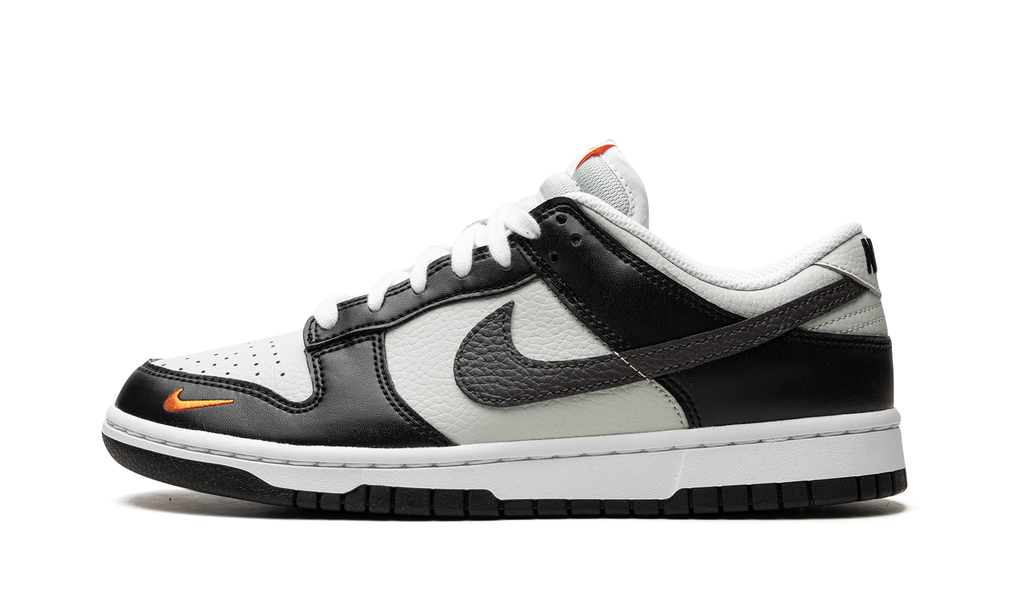 Dunk Low "Black/Total Orange"