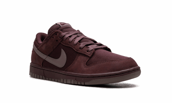 Dunk Low "Burgundy Crush" - Image 7