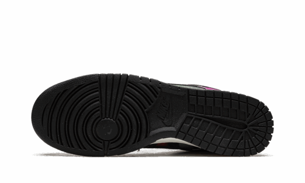 Dunk Low Retro PRM "Graffiti" - Image 5
