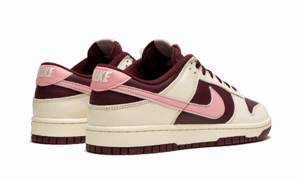 Dunk Low Retro PRM "Valentine's Day 2023" - Image 3